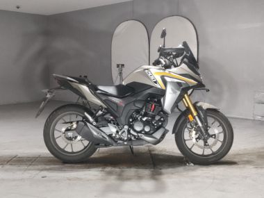 Honda CB200X