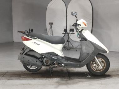 Yamaha Axis Treet