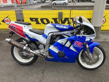 Suzuki Gsx-R400R P