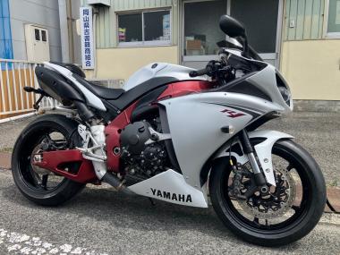 Yamaha Yzf-R1