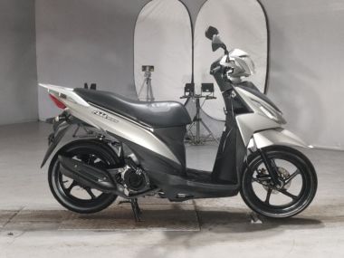 Suzuki Address V110