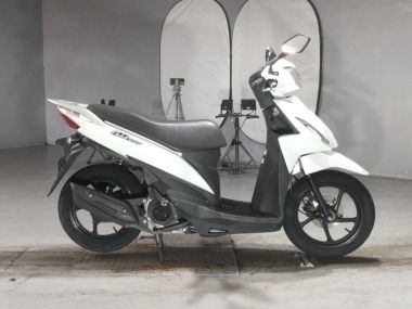 Suzuki Address V110