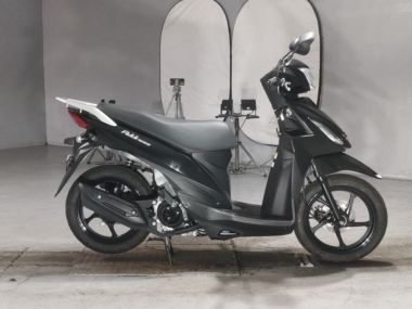 Suzuki Address V110