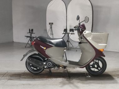 Suzuki Let's4