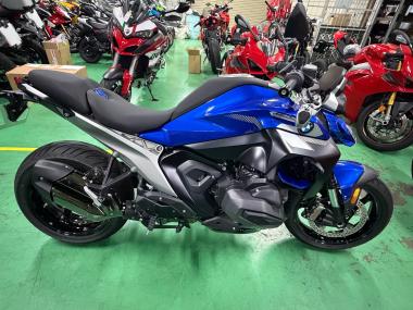 BMW R1300R Asa