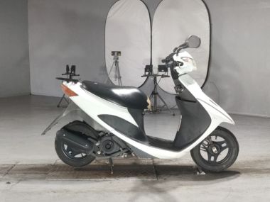 Suzuki Address V50