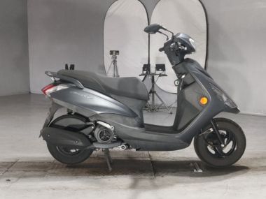 Yamaha Axis Z
