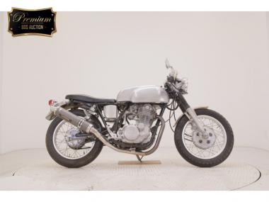 Yamaha SR400