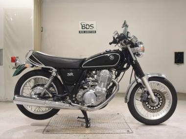 Yamaha SR400