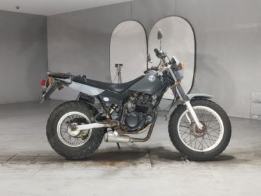 Yamaha TW200