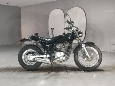 Suzuki Van Van 200