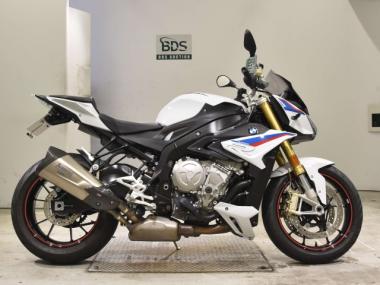 BMW S1000R