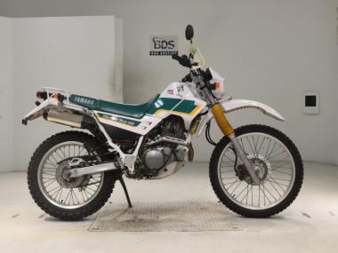 Yamaha Serow 225