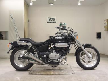 Honda Magna 250
