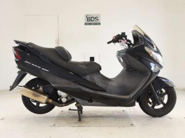Suzuki Skywave 250s