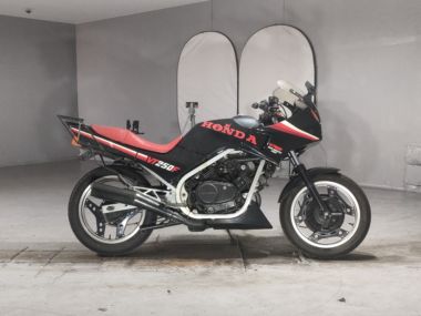Honda VT250F