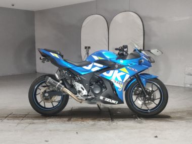Suzuki GSX250R