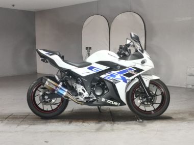 Suzuki GSX250R