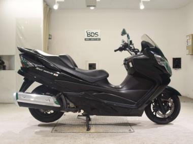 Suzuki Skywave 250s