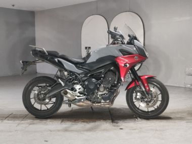 Yamaha Tracer 900