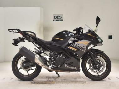 Kawasaki Ninja400