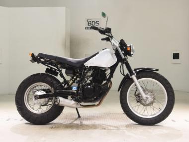 Yamaha TW225