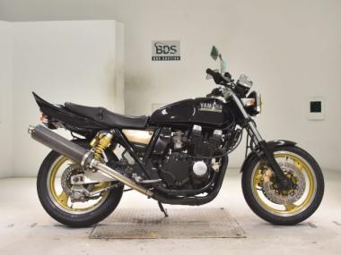 Yamaha XJR400R