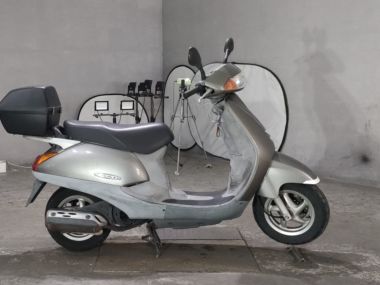 Honda Lead 100