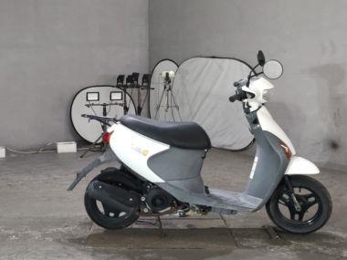 Suzuki Let's4