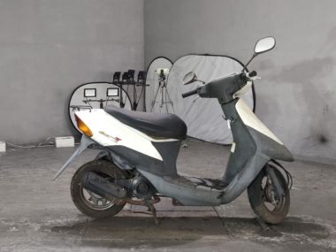 Suzuki Let's2