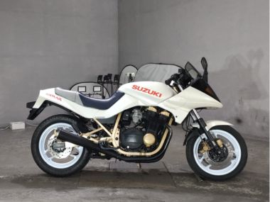 Suzuki GSX750S Katana