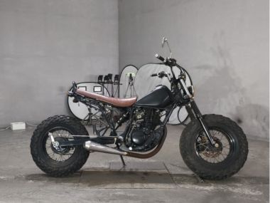 Yamaha TW225