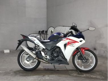 Honda CBR250R