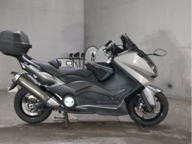 Yamaha T-MAX530