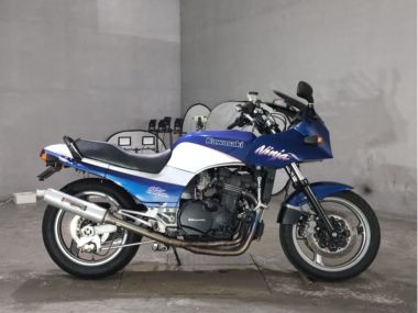 Kawasaki GPZ900R
