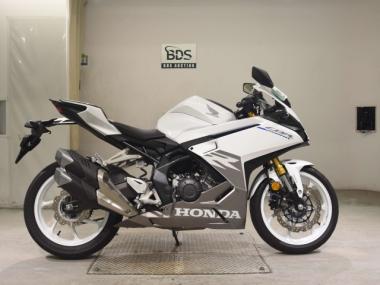 Honda CBR250RR A