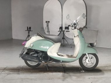 Yamaha Vino Molfe