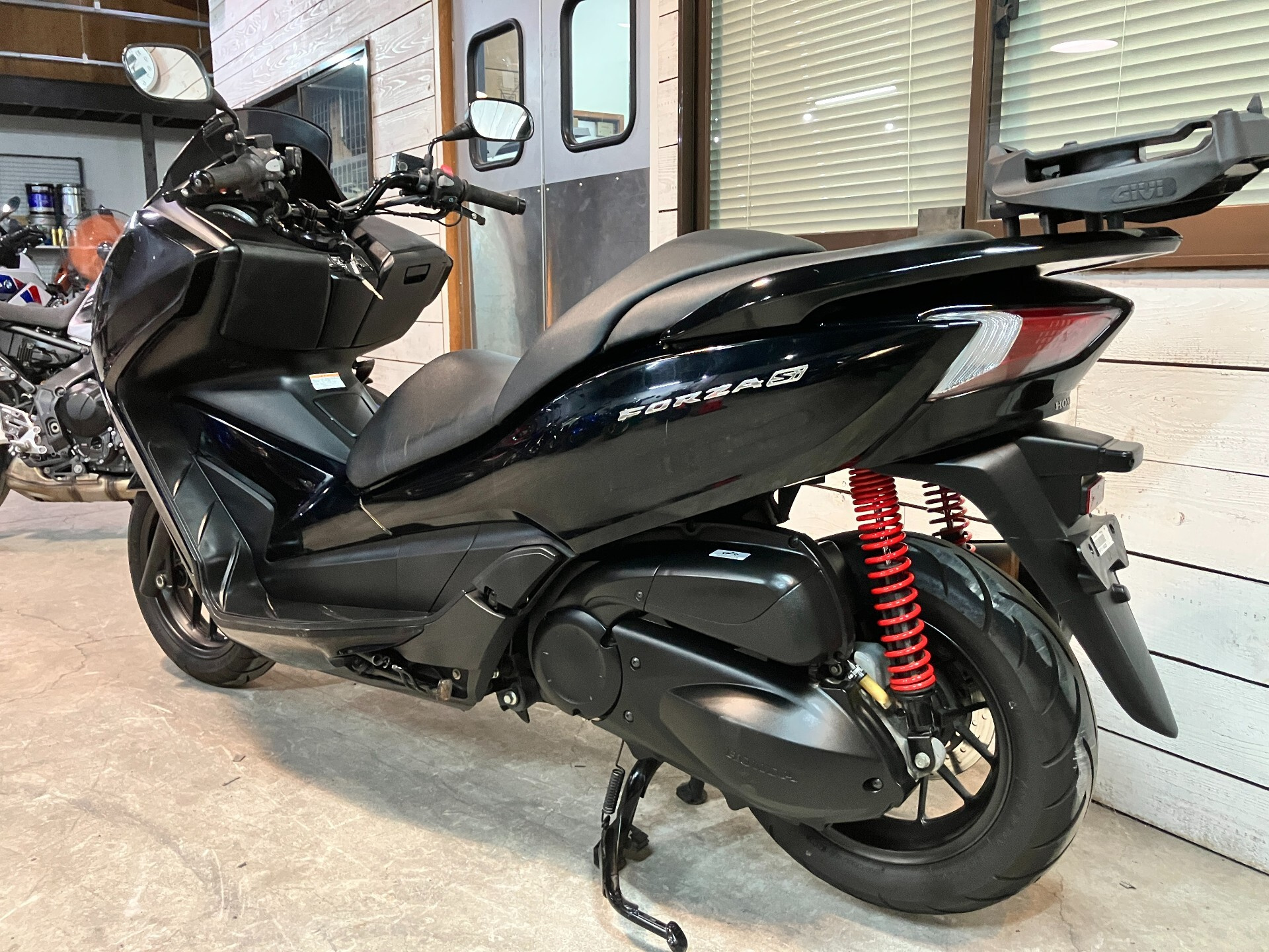 Миниатюра 10