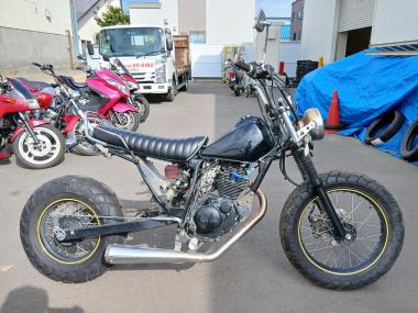 Yamaha TW225