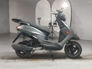 Yamaha Axis Z