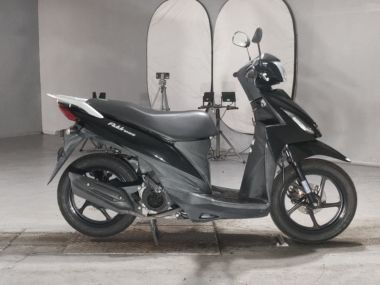 Suzuki Address V110