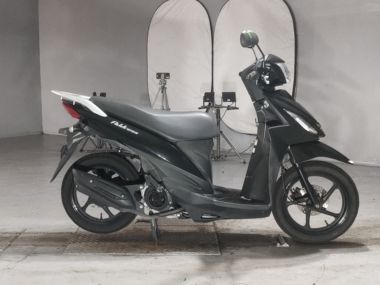 Suzuki Address V110
