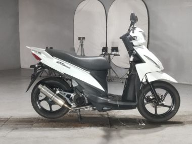 Suzuki Address V110