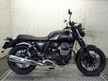 Moto Guzzi V7 Stone