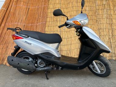 Yamaha Axis Treet