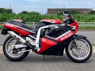 Suzuki Gsx-R750