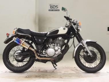 Yamaha SR400