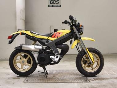 Suzuki TR110S