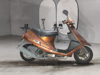 Suzuki Address V100