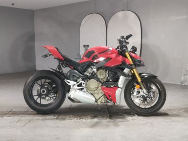 Ducati Street Fighter V4S
